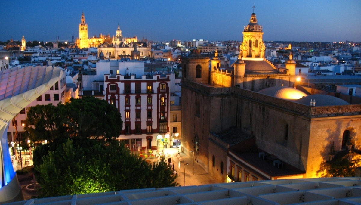Picture overlooking La Giralda and the city of Seville, Spain